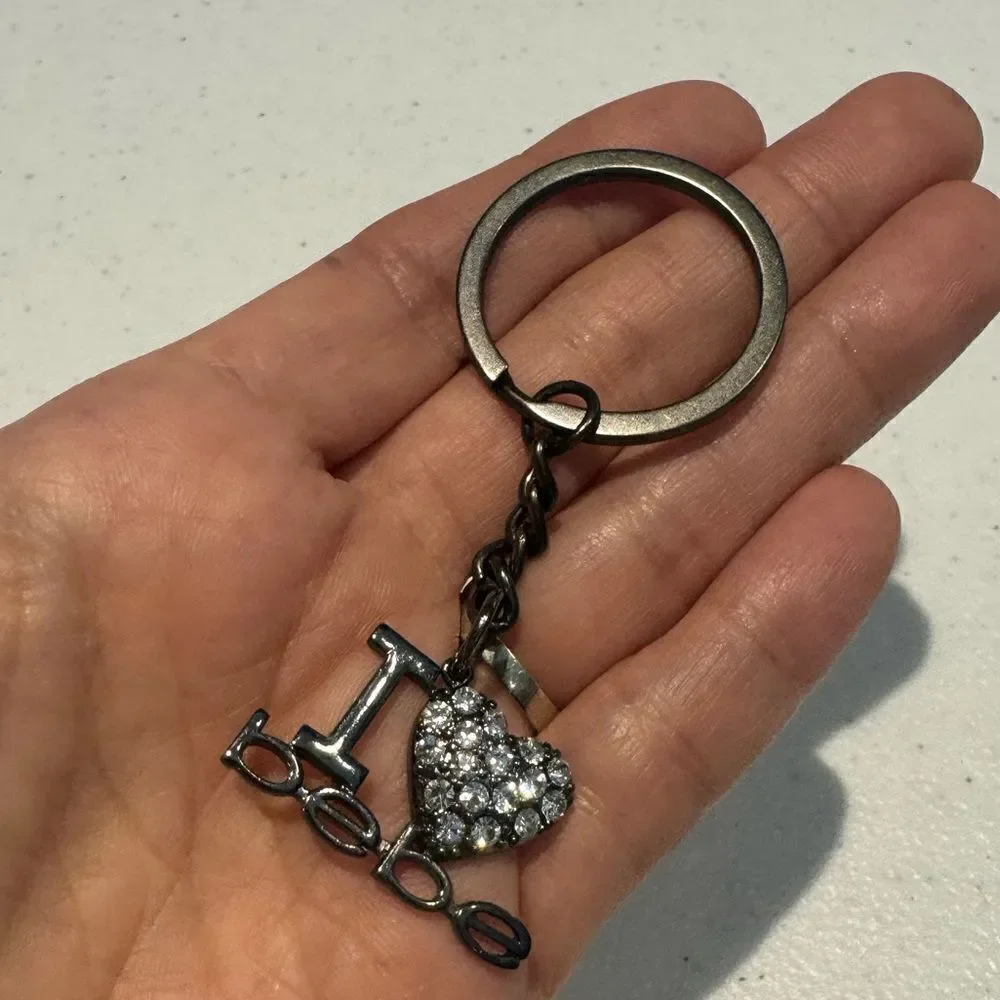 New I‎ Love  Bebe Gunmetal Tone Heart Keychain